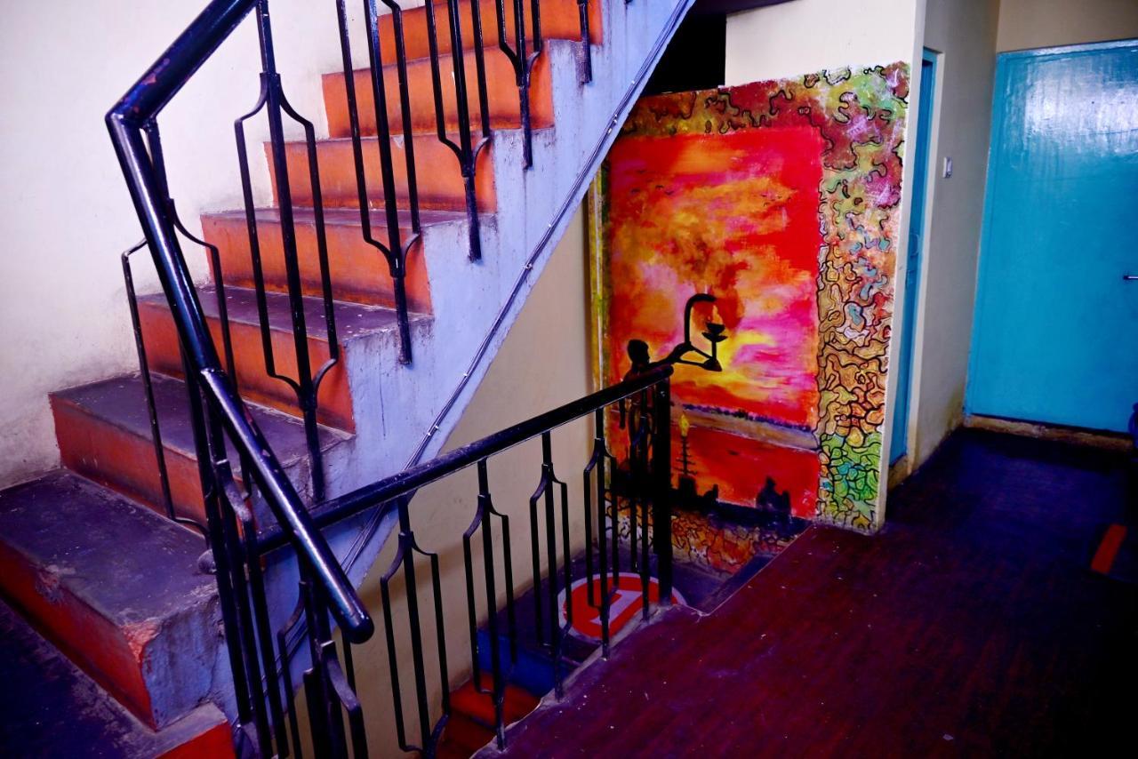Banaras * Varanasi